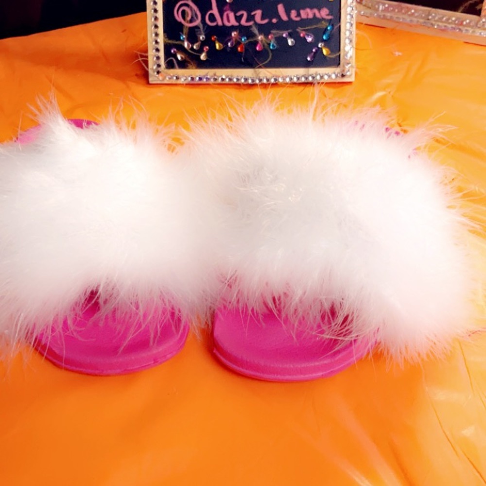 Customer made fur slides kids size 4